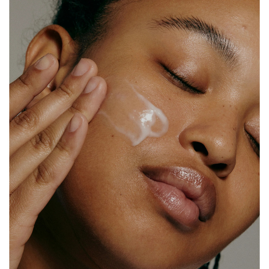 Пептидный флюид для лица Rhode – секрет сияния кожи